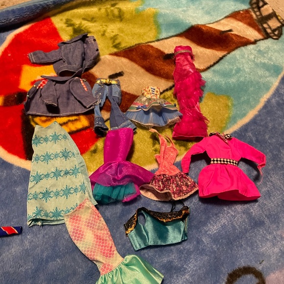 Huge Barbie Lot - Picture 3 of 16